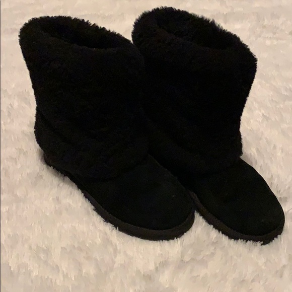 UGG Shoes - Furry Ugg boots UGG Shoes - Furry Ugg boots